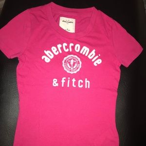 Abercrombie fushia t-shirt girls M